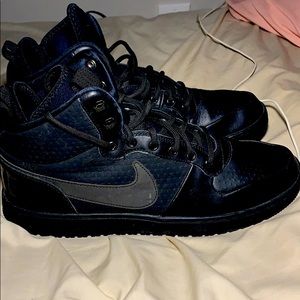 Black Nike Airforce Shoe Size 10